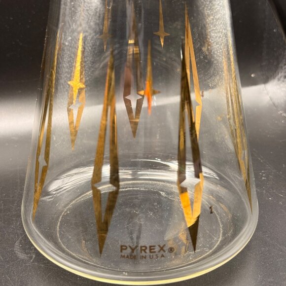 Vintage MCM Pyrex 8-Cup Coffee Carafe Gold Atomic Starburst Design Black Handle - Picture 7 of 7